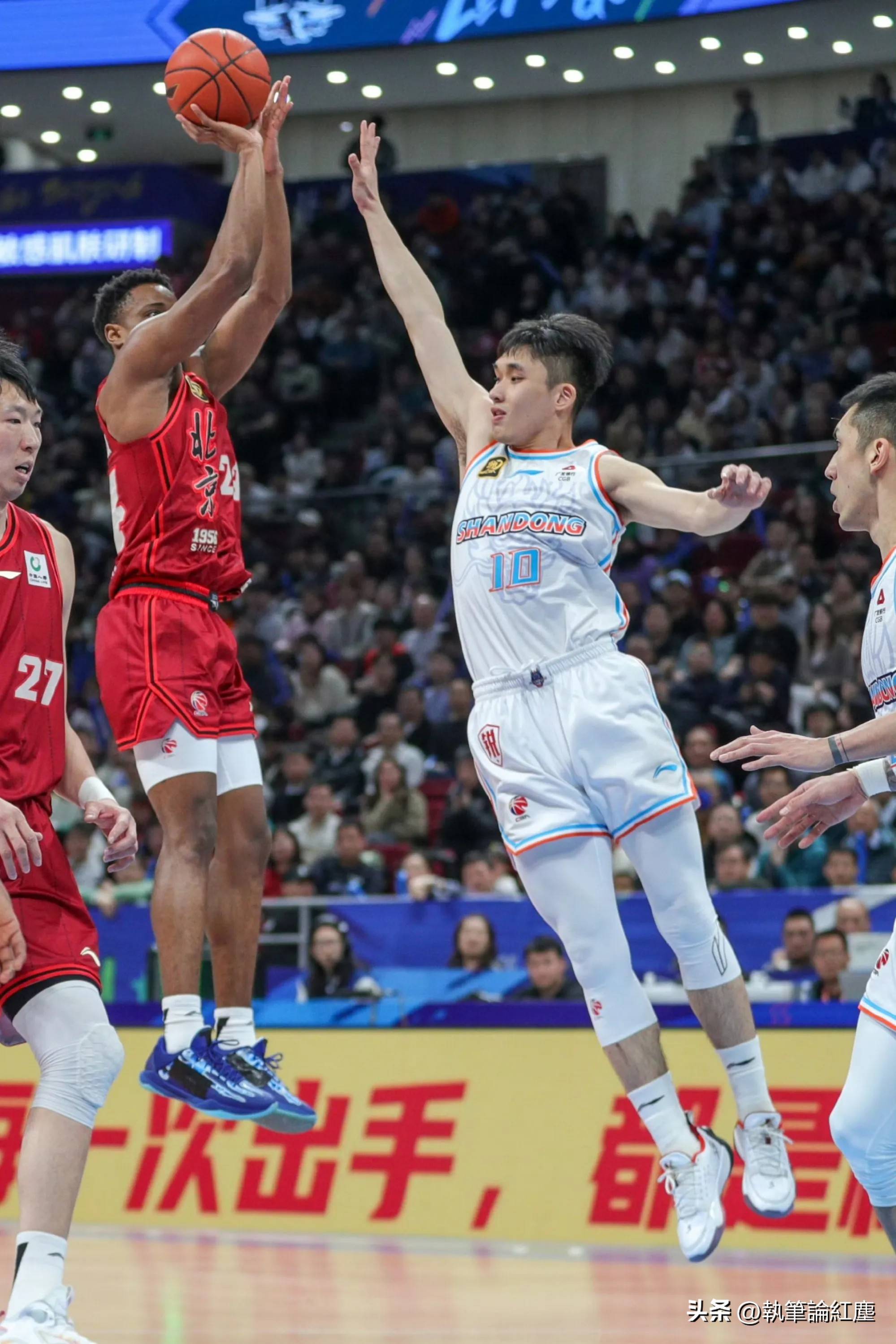 北京首钢主场迎击江苏队，西部竞争的简单介绍