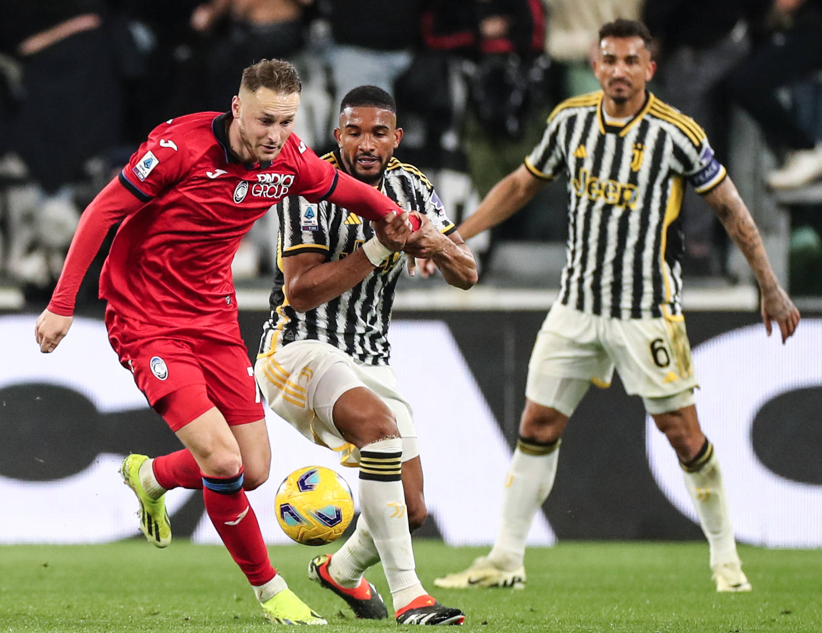 曼城战平尤文图斯,惊险-战平 曼城战平尤文图斯,惊险-战平