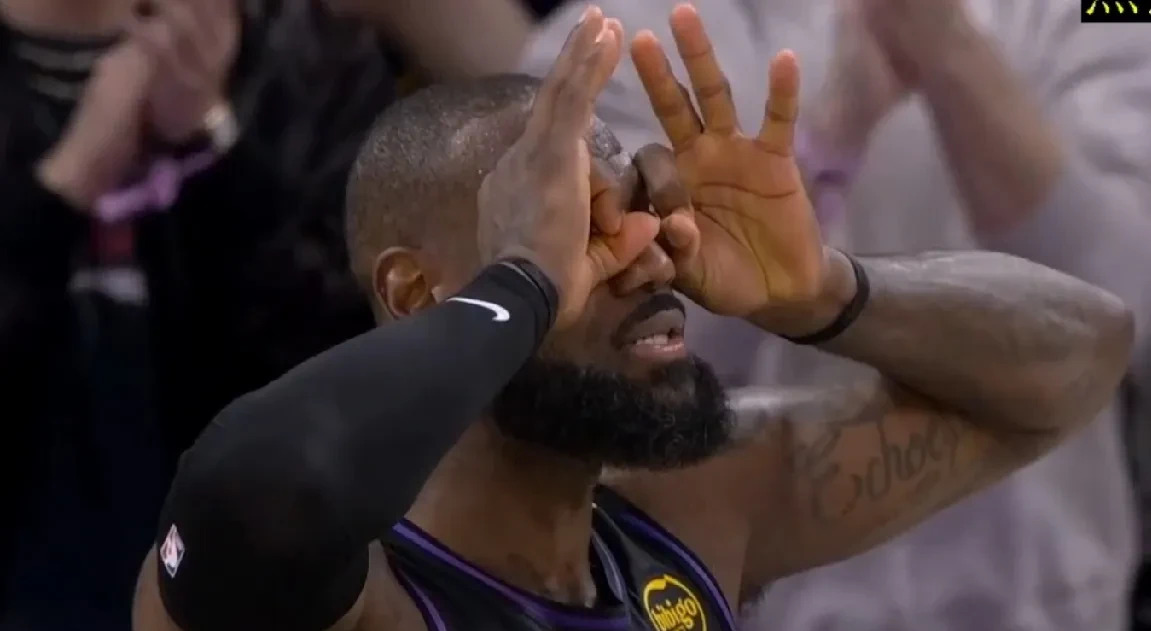 詹姆斯三节领衔先锋,率湖人逆转魔术的简单介绍 詹姆斯三节领衔先锋,率湖人逆转魔术的简单介绍