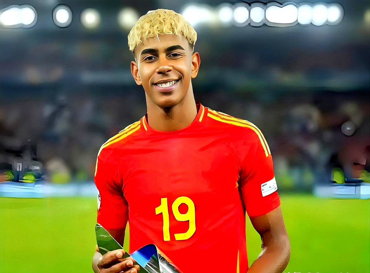 西班牙战胜希腊，晋级欧国联半决赛的简单介绍