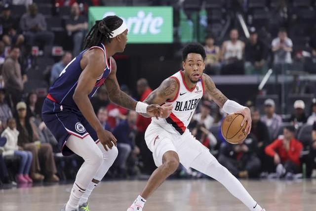 快船惨败开拓者，告别连胜