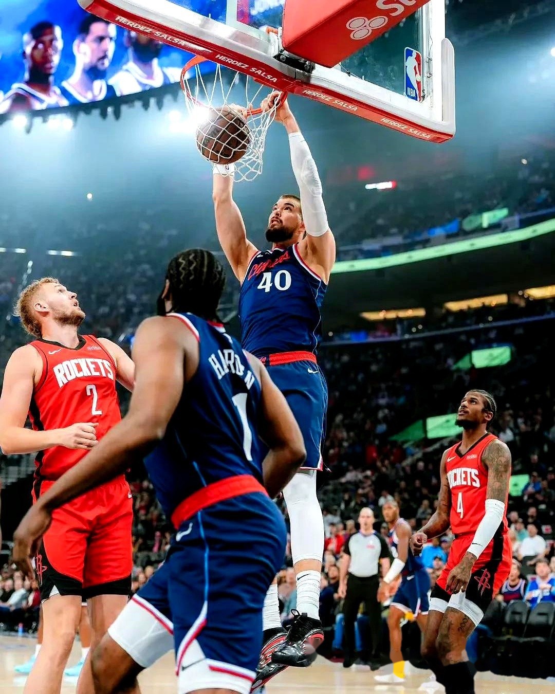 快船险胜马刺,乔治生死关键球定胜负的简单介绍 快船险胜马刺,乔治生死关键球定胜负的简单介绍