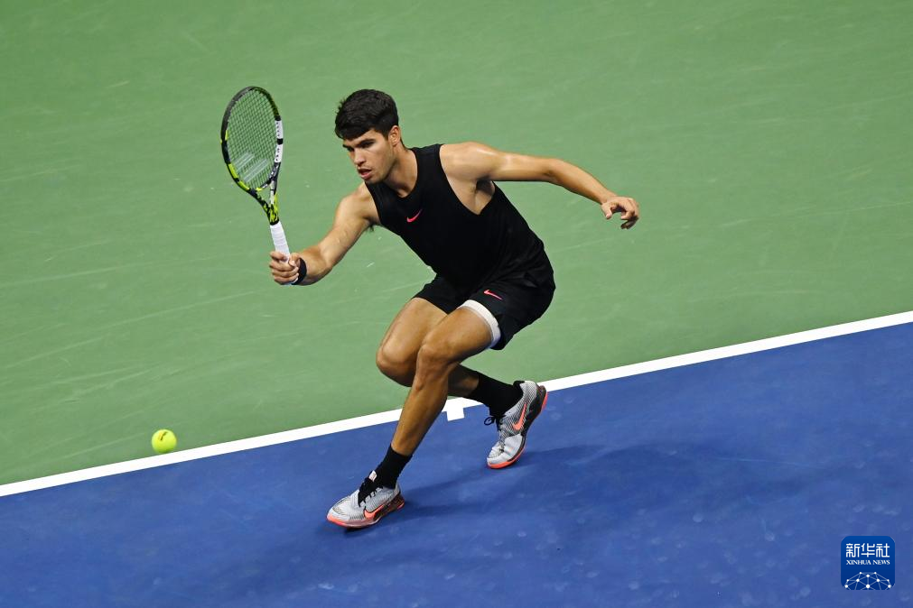 世界网球队力克日本网球队，阿尔卡拉斯统治全场的简单介绍