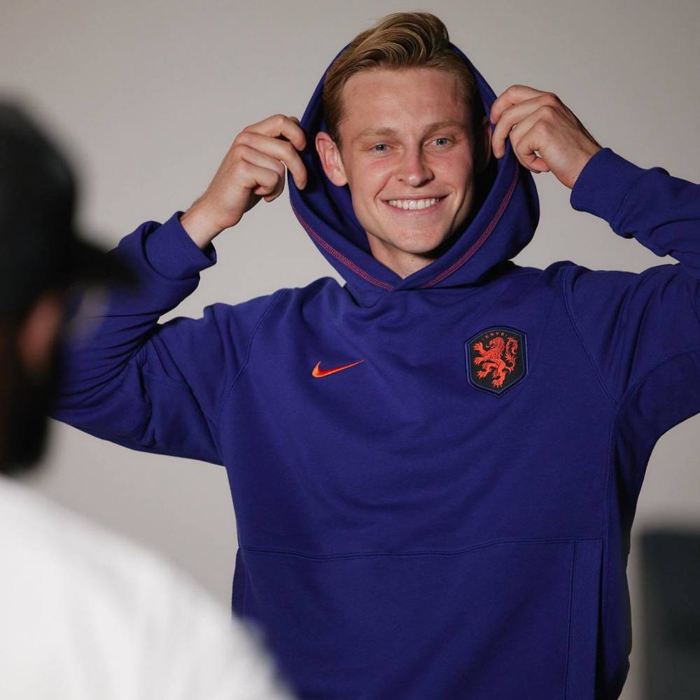 波兰强势比利时,德容高光表现 波兰强势比利时,德容高光表现