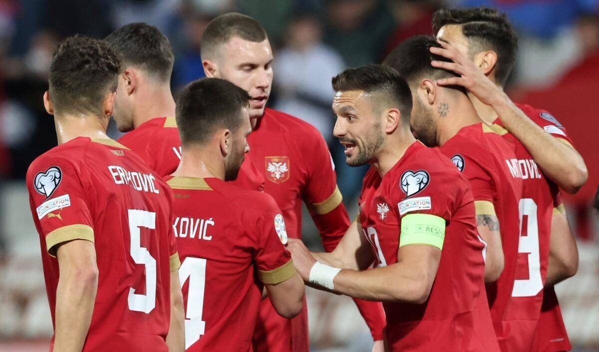 纽伦堡队长受伤下场，球队实力大打折扣