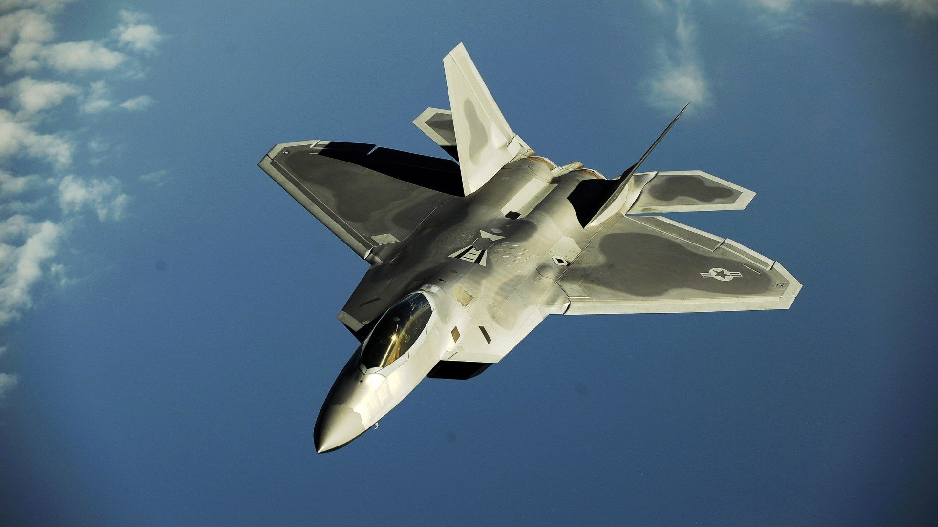 风暴眼，利物浦的致命十五分钟与巴雷拉在国家队的命运交响